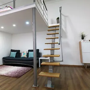 wrsmarty-studio-budapest-center.inbudapesthotels.com/
